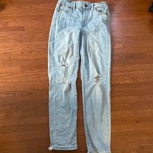 mom jeans/ straight jeans